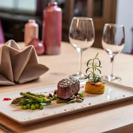 فندق Herrenhaus Im Artland